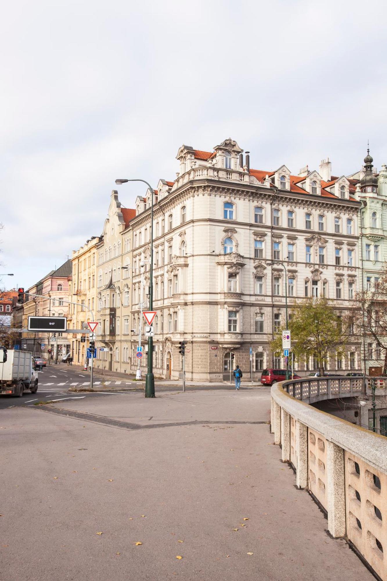 Vltava Apartments Prag Exterior foto